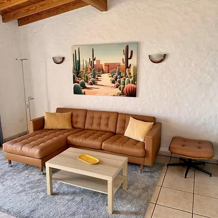 Residencial Rolando 아파트