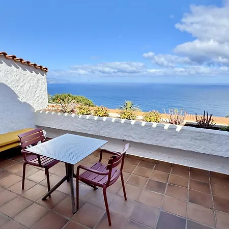 Residencial Rolando 아파트 *