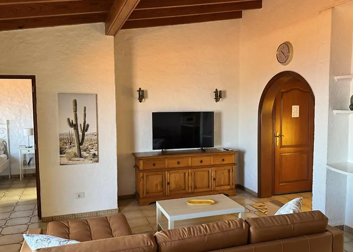 Residencial Rolando 아파트 *