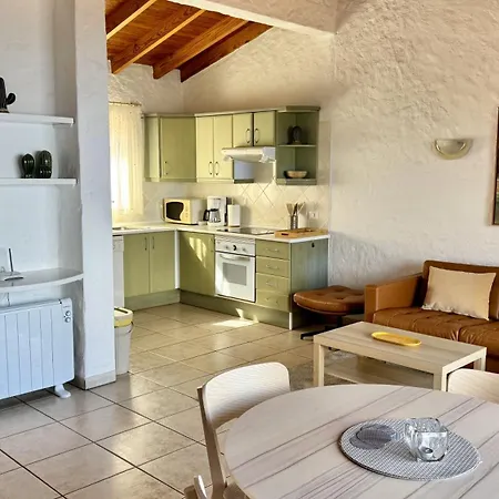Residencial Rolando Apartmán